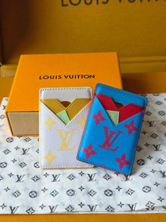 Picture of Louis Vuitton Wallets _SKUfw209121531fw